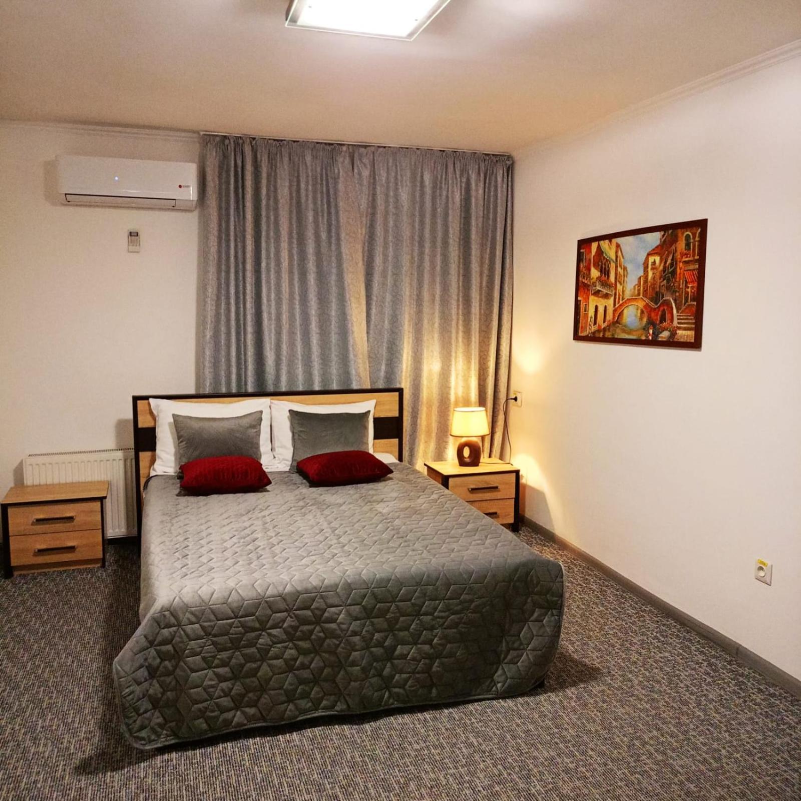 Venus Hotel Odessa Buitenkant foto